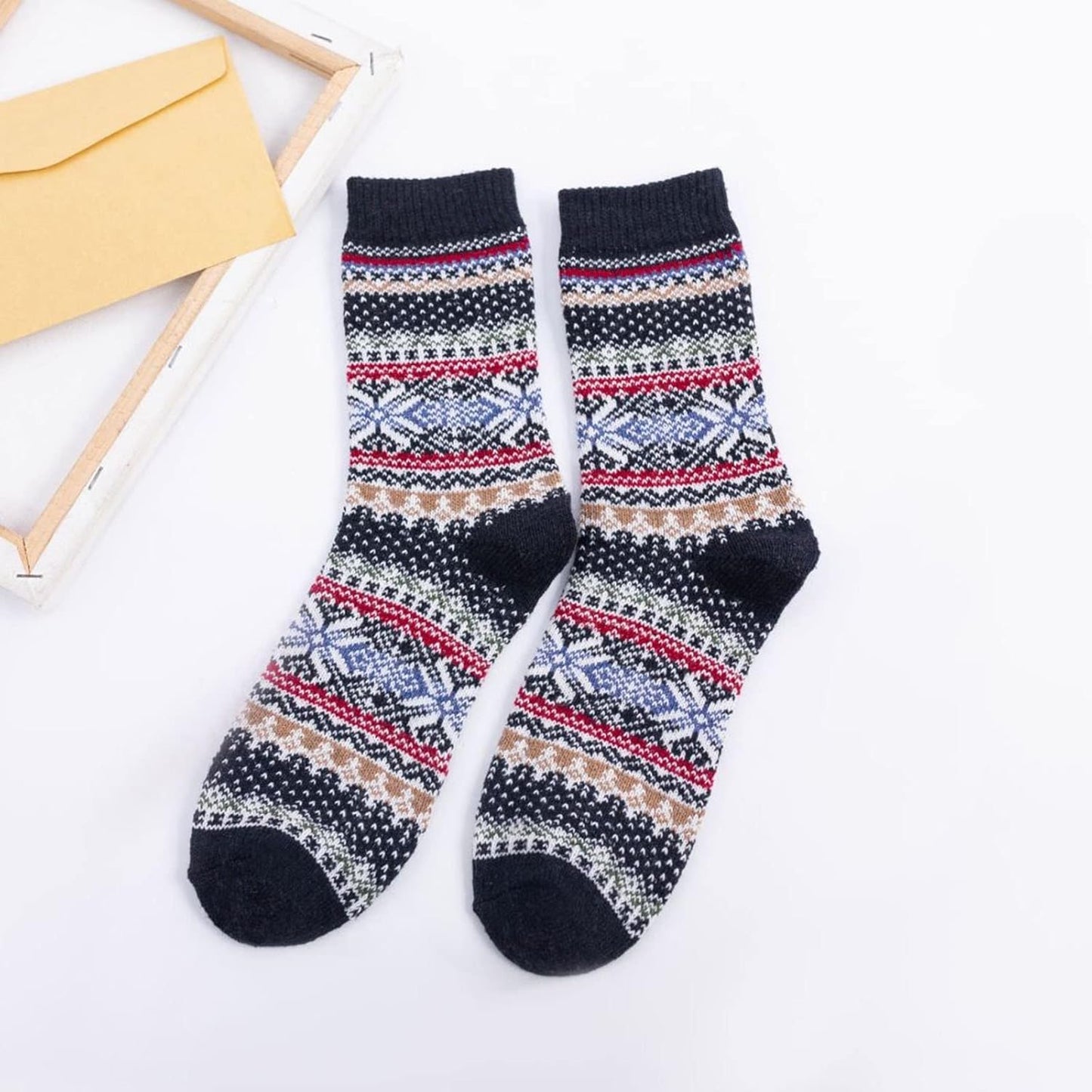 5 Pairs Winter Womens Wool Socks - Warm Thick Knit Soft Cozy Crew Socks Christmas Gift Socks for Women Vintage Casual Socks
