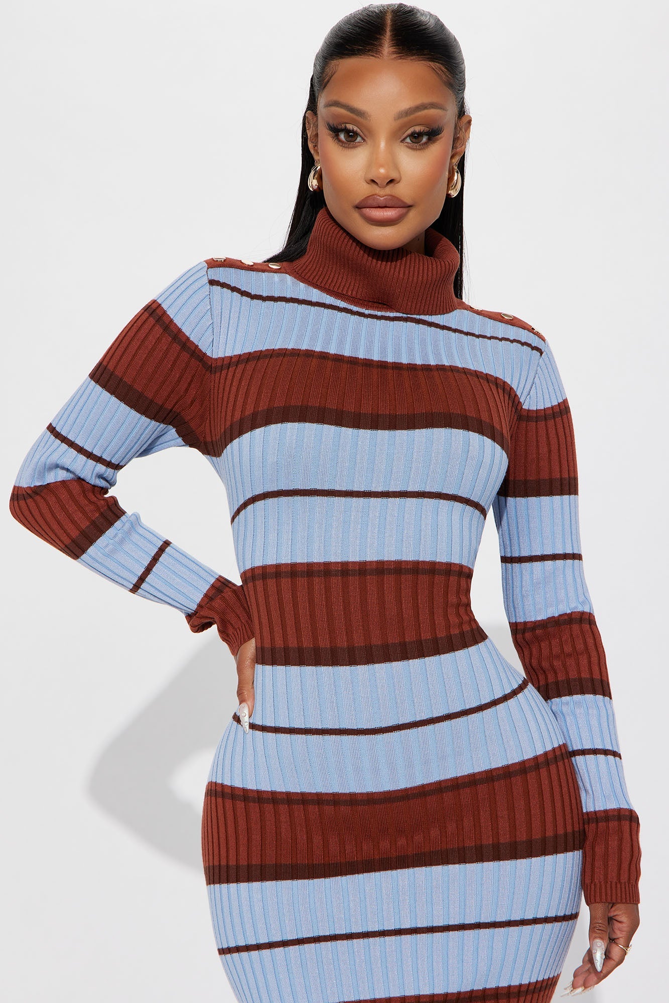 https://cdn.shopify.com/s/files/1/0293/9277/files/08-15-23Studio7_TK_RL_14-43-03_7_RDAG1880FN_Redcombo_33471_CM.jpg?v=1692650437
