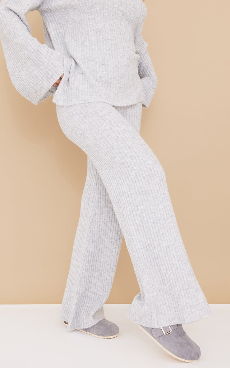 https://cdn-img.prettylittlething.com/0/d/2/f/0d2f641086974938eefba3f15f9faba10e3056c2_cmz1687_2.jpg