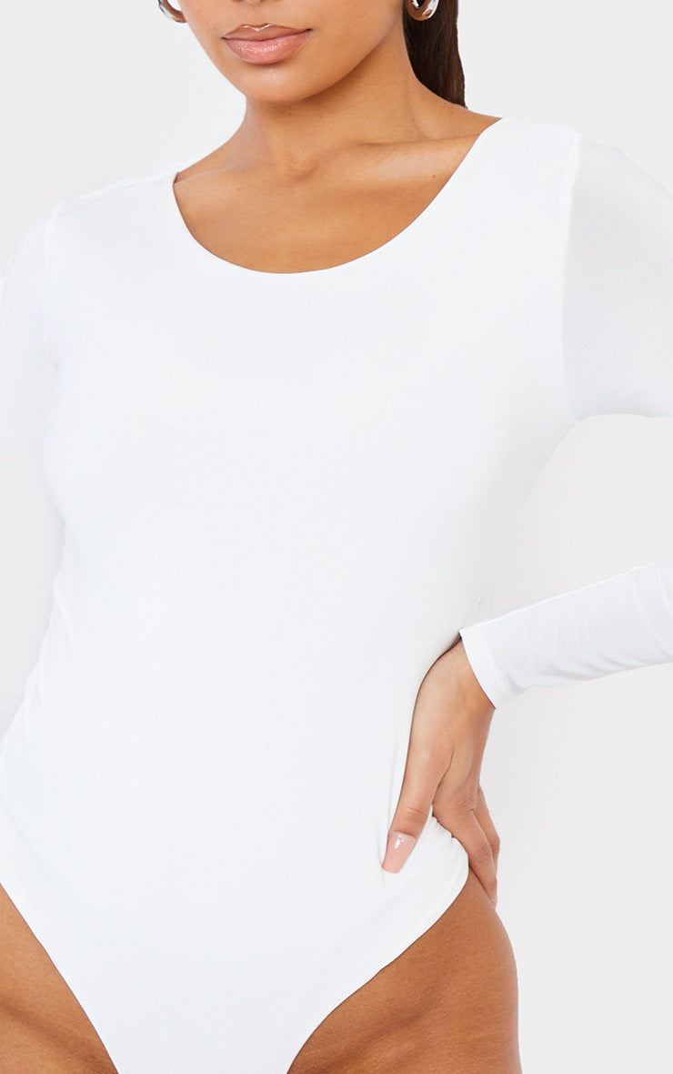 https://cdn-img.prettylittlething.com/2/0/1/2/2012572c6f1bc15351d6d60c859029ec9fee33a7_clv4800_4.jpg