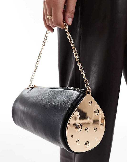 https://images.asos-media.com/products/asos-design-shoulder-bag-with-metalwork-detail-and-chain-strap-in-black/207151078-1-black?$n_750w$&wid=750&fit=constrain