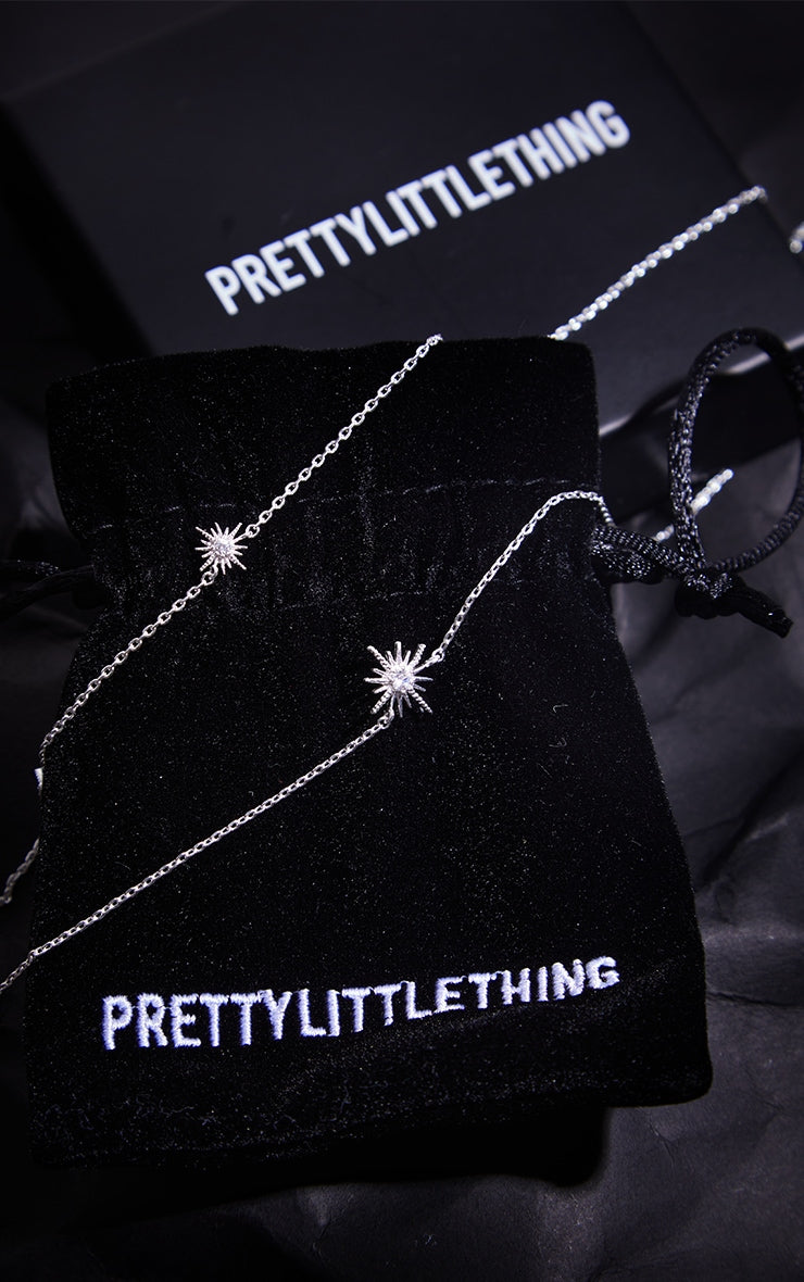 https://cdn-img.prettylittlething.com/e/d/9/8/ed9848e10aa4f5eb3711fbe770c76a797bebf190_cmu9860_4.jpg
