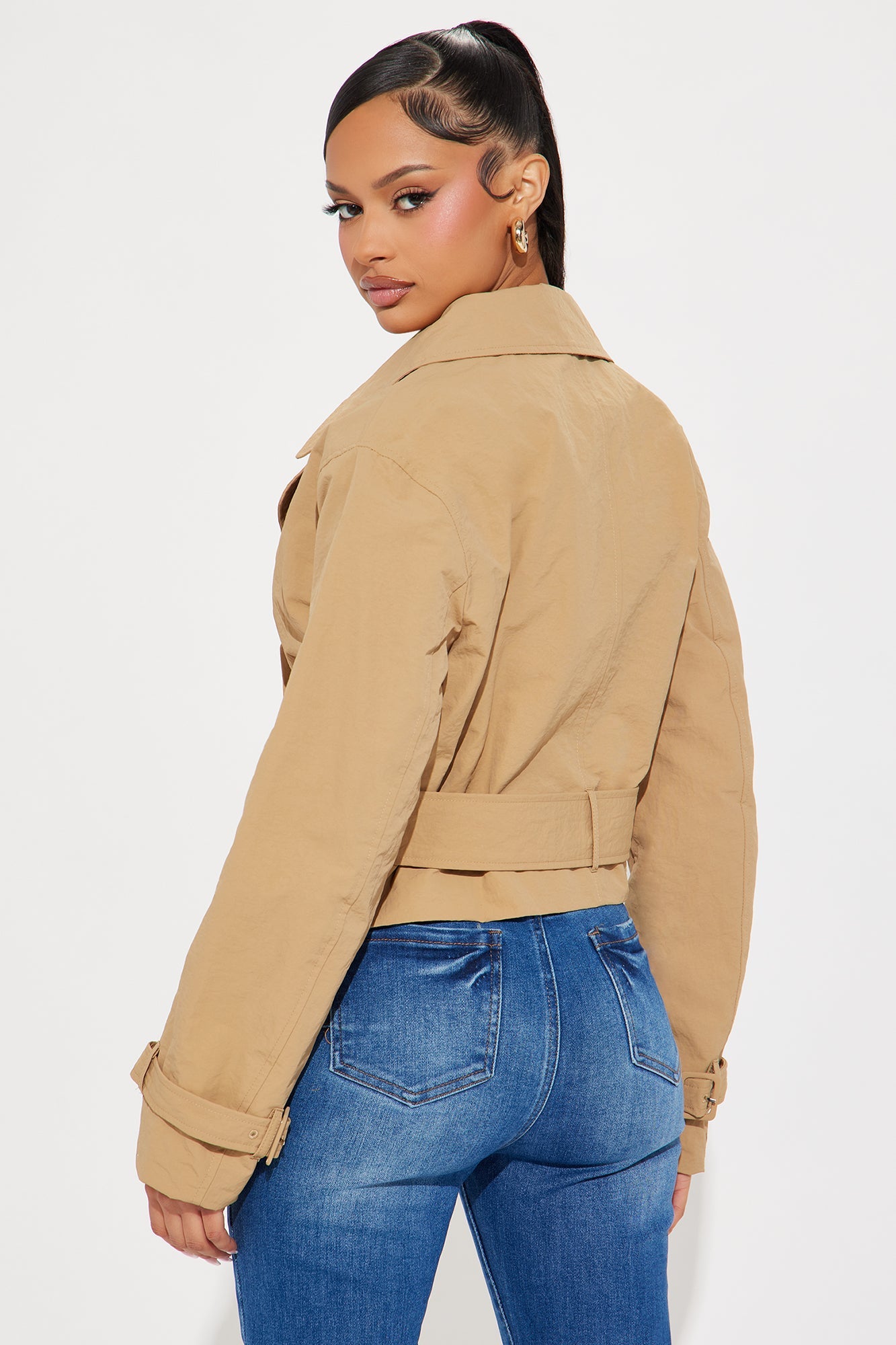 https://cdn.shopify.com/s/files/1/0293/9277/files/01-14-25_S6_17_T6001CQ_Khaki_KJ_DO_11-42-15_6340_PXF.jpg?v=1737051016