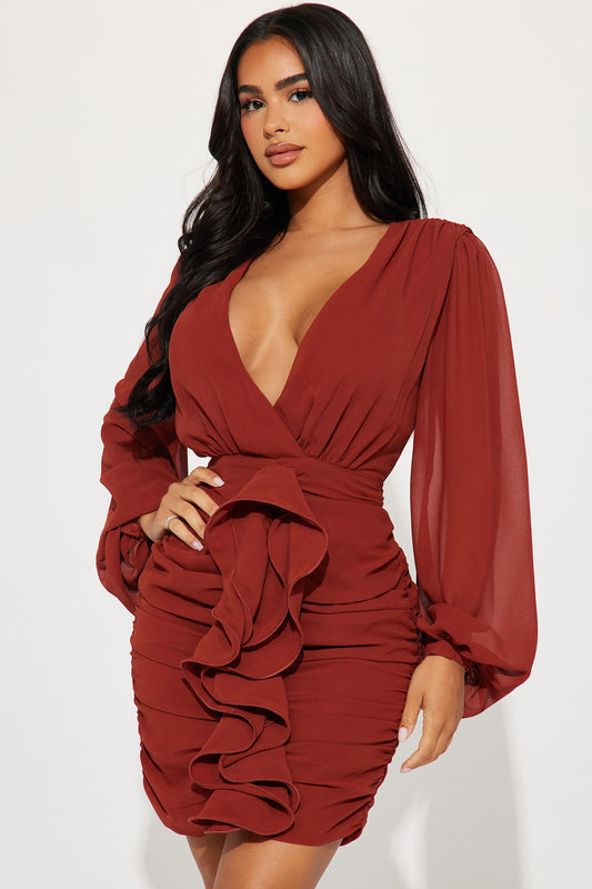 https://cdn.shopify.com/s/files/1/0293/9277/files/08-24-23Studio3_KT_IM_11-33-01_17_DM3281_Cognac_17307_JB.jpg?v=1693436699