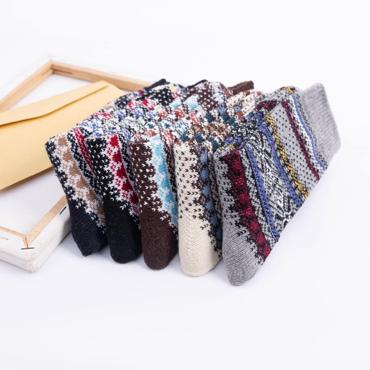 5 Pairs Winter Womens Wool Socks - Warm Thick Knit Soft Cozy Crew Socks Christmas Gift Socks for Women Vintage Casual Socks