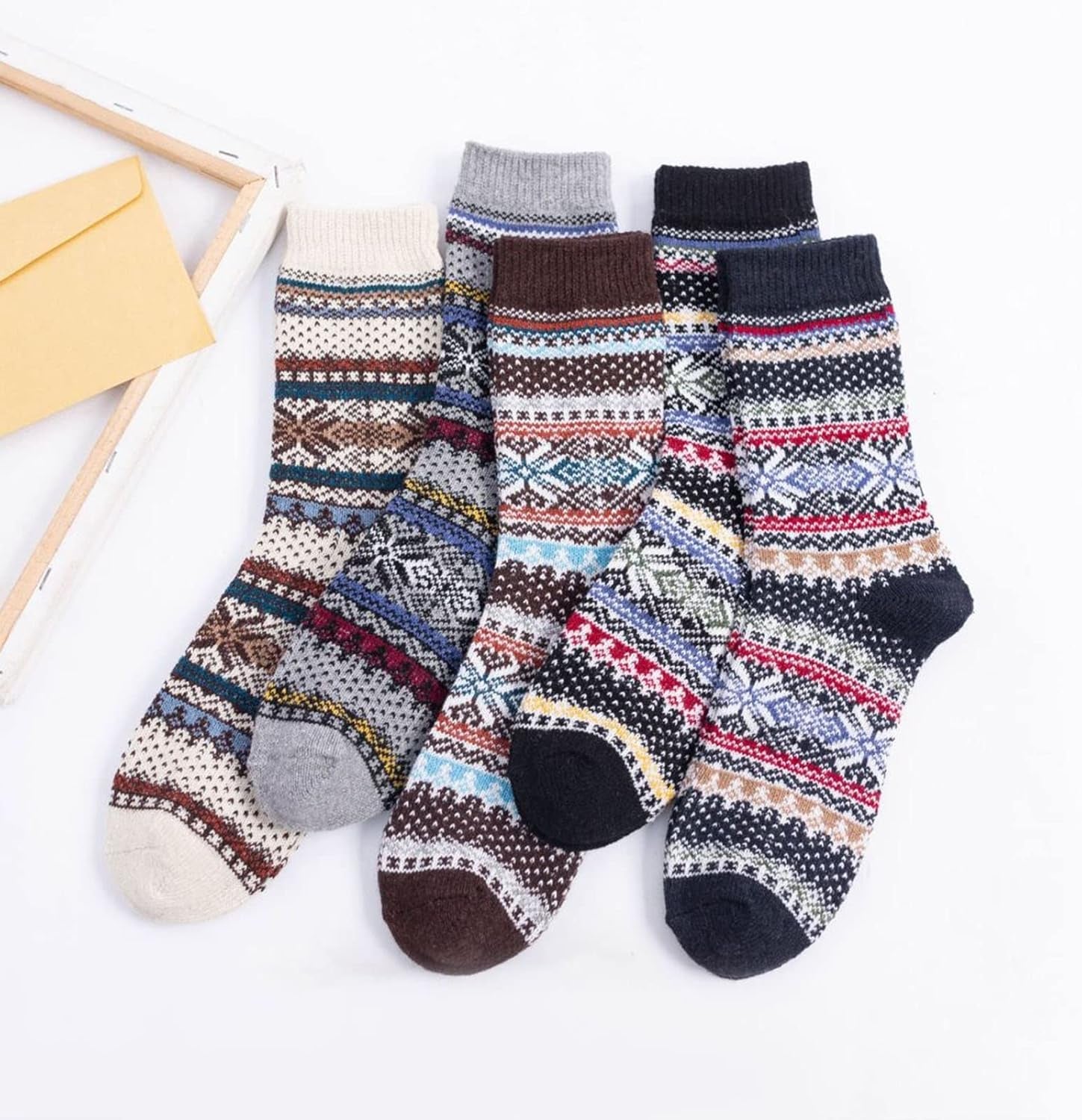 5 Pairs Winter Womens Wool Socks - Warm Thick Knit Soft Cozy Crew Socks Christmas Gift Socks for Women Vintage Casual Socks