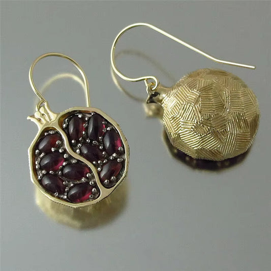 Boho Vintage Gold Color Fruit Pomegranate Drop Earrings for Women Natural Red Garnet Hook Earrings Wedding Band Jewelry Gifts